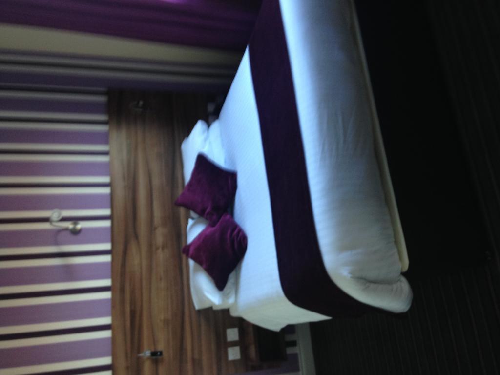 Mourne Country Hotel นิวรี ภายนอก รูปภาพ
