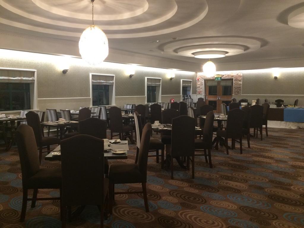 Mourne Country Hotel นิวรี ภายนอก รูปภาพ